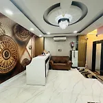 Hotel S R Palace Near Delhi International Airport